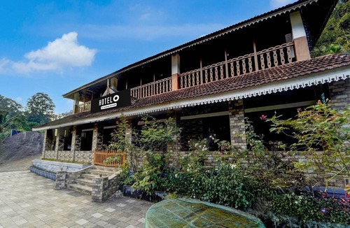 Devikolam House | Hotel O Kallar Vattiyar Waterfalls Munnar