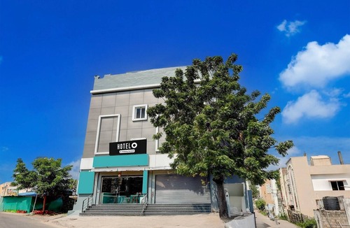 Vijayawada House | Hotel O Krishna Riverview