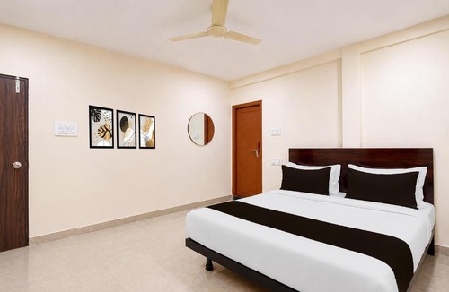 Hyderabad Hotel | HOTEL O NAYARA