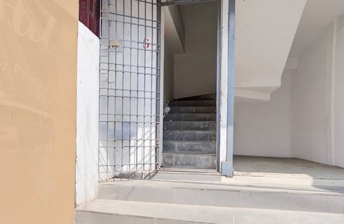 Vizianagaram House | Hotel O Pydithalli Ammavari Temple