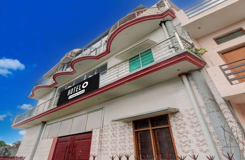 Ayodhya House | Hotel O Saryu Ghat Formerly Balaji Palace