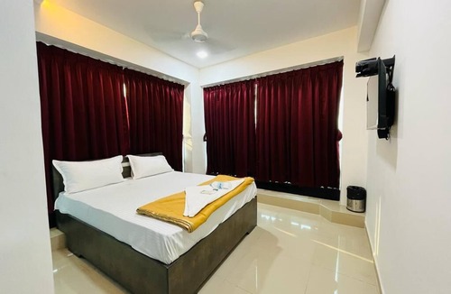 Surat Hotel | Hotel Pleasure