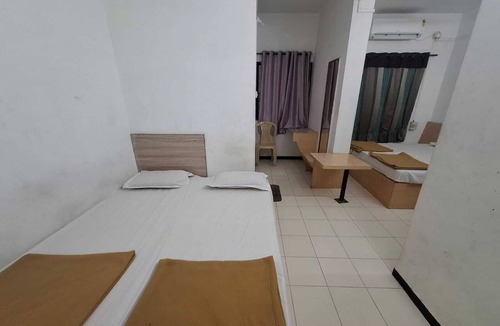 Nashik Hotel | Hotel Rahi