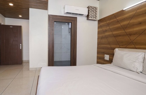 Hisar Hotel | Hotel Razia Inn