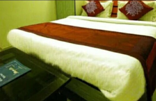 Ahmedabad Hotel | Hotel Royal Apple