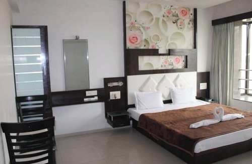Bilimora Hotel | Hotel Saffron
