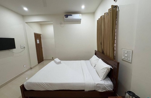 Narasapura Hotel | HOTEL SAFKO SUITES