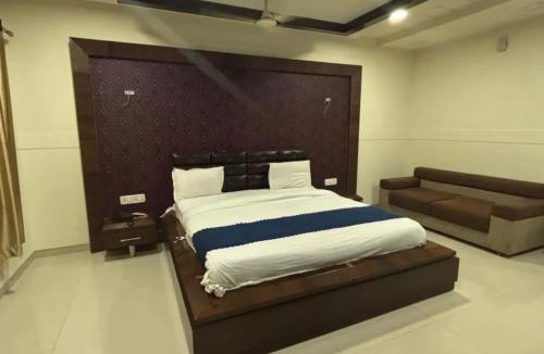 Dewas Hotel | Hotel Sai kripa Dewas