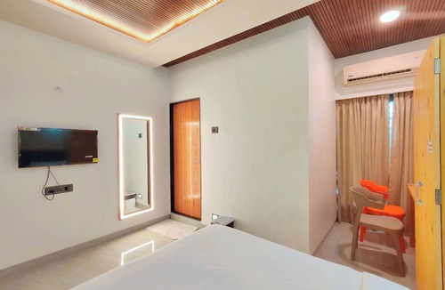 Khalapur Hotel | Hotel Satkar Inn