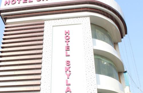 Vapi Hotel | Hotel Skylark