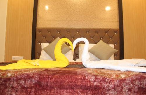 Vapi Hotel | Hotel Skylark