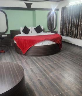 Mahesana House | Hotel Sunshine