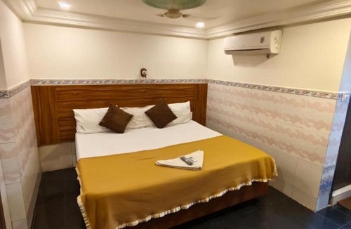 Vijayawada Hotel | HoTEL SVR ELITE