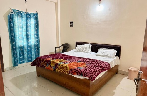 Etawah Hotel | Hotel The Baithak