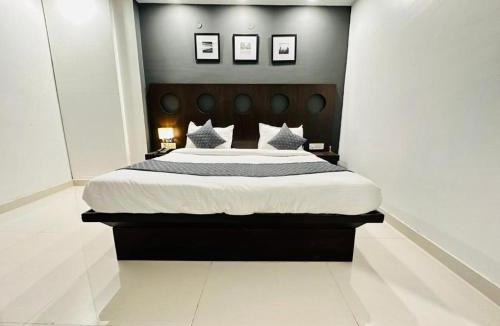 Fatehabad Hotel | Hotel The Golden Globle