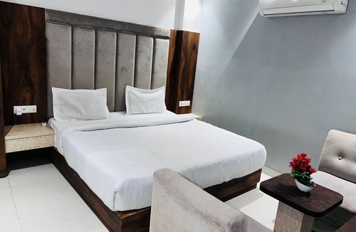 Mahipalpur Extension Hotel | Hotel The Nilsa