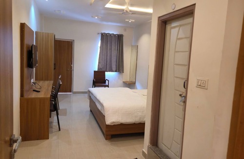 Shorapur Hotel | Hotel Venkteshwar