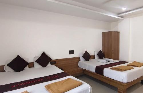 Shirur Hotel | Hotel Vrundavan