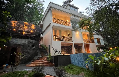 Vayittiri Resort | Hunters Hideout Resort