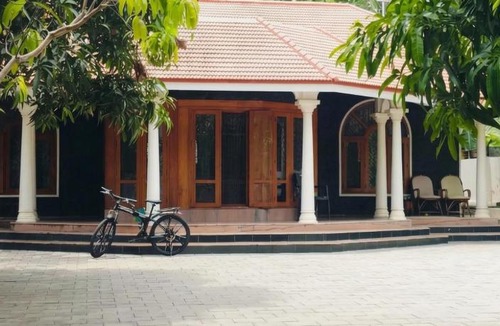 Varkala Villa | Issai