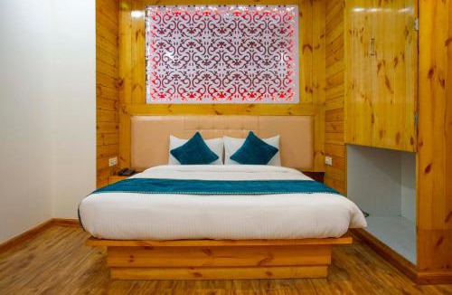 Shoghi Hotel | Jade Vine Resort