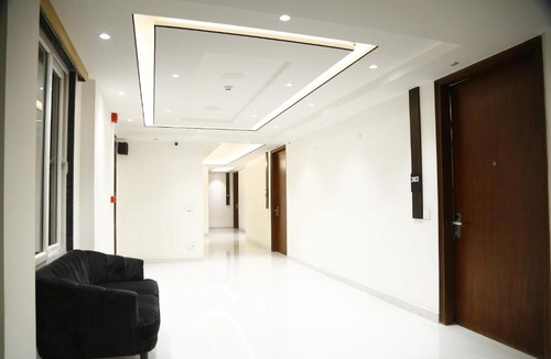 Dwarka Hotel | JAIMINIS LANDMARK