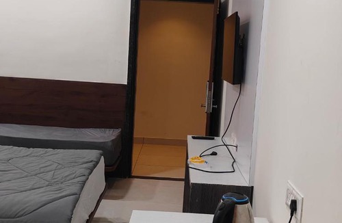 Nalgonda Hotel | JSR Grand hotel and banquets