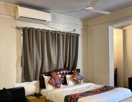 Bhowanipore Hotel | Jumbo Stay Bhawanipur