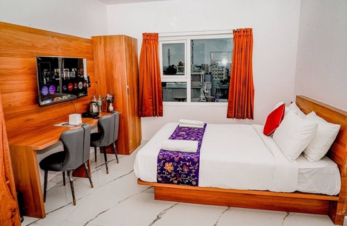 Agara Hotel | Keerthis Comforts
