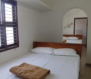 Tiruchendur House | Kumaran Residency Home Stay