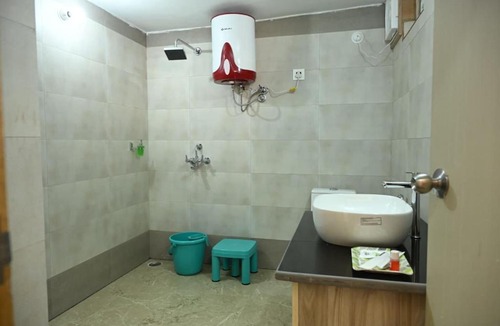 Khattalwada Bed & Breakfast | Lansdowne 12 Gaur Home Stay