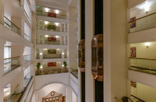Ahmedabad City Centre Hotel | Lemon Tree Premier, Sabarmati Riverfront, Ahmedabad