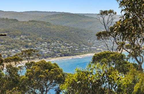 Lorne House | Light House