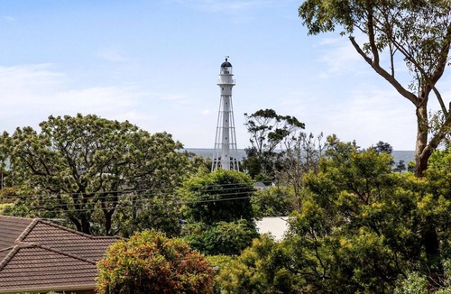 McCrae House | Lighthouse Views, McCrae