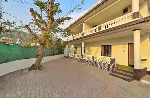 Malavli Hotel | ll EMPYREAN STAY ll WHITE PANTHER VILLA ll 3BHK ll ll PRIVATE POOL ll AC ll FREE WIFI ll