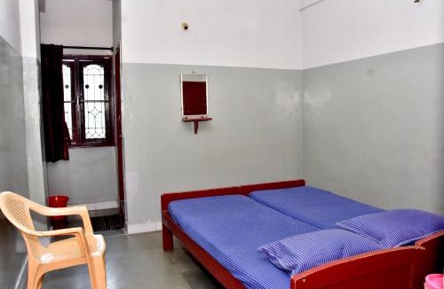 Dindigul Hotel | LRR TOWERS(LODGE)