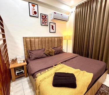 Zirakpur Apartment | Luxe Label Studio by Sam