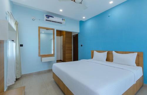 Pallavaram Apartment | Luxury Posh 3 BR Apt Airport Take off Landing View Dr Rela Hospital 5 Mins