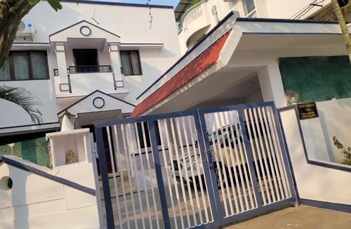 Hyderabad House | MAJESTIC MAHINDRA HILLS HEIGHTs-BR1