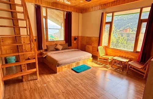 Manali Hotel | Manali Mornings