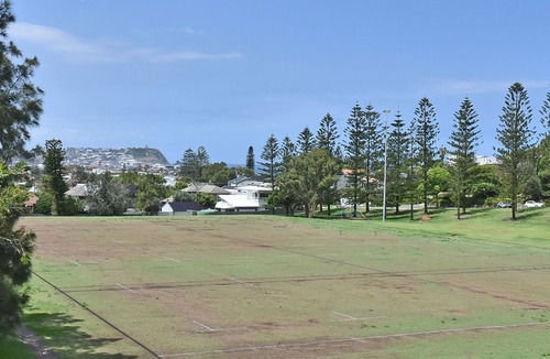 Merewether House | Merewether Summer Beach Getaway