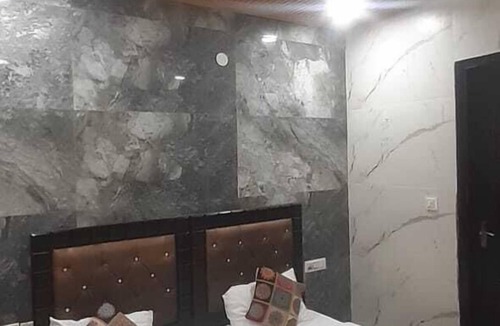 Vikaspuri Hotel | MERO RESIDENCY