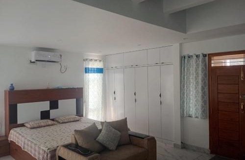 Rajajinagar Apartment | Mid of temples