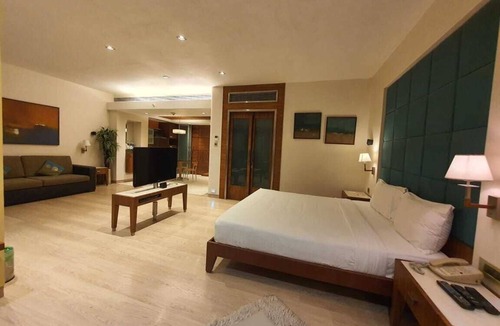 Marol Hotel | Mirage Hotel