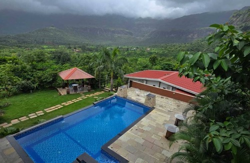 Karjat Villa | Misty Cascades