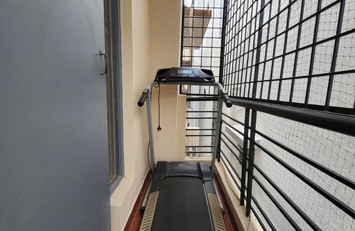 JP Nagar Apartment | Modern 2 Bed Apartment near Bannergatta Road. 5 minutes to Apollo Hospital