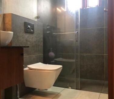 Onamthuruth House | Modern 4BR Home with Attached Bathrooms