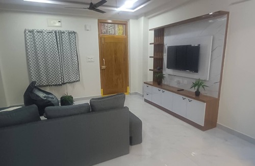 Hyderabad Apartment | Modern & Cozy 2BHK, 2ACs, Fully Furnished, Near IT-Hub