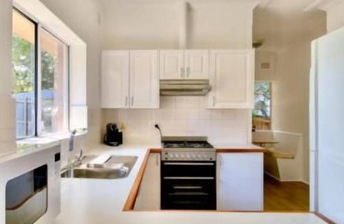 Epping House | Modern Mid-Century Epping Parkland