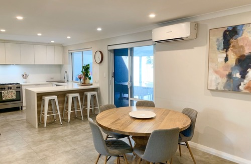 Wembley House | Modern spacious 2 story home